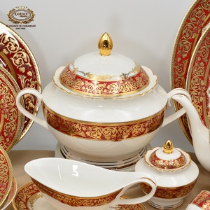 <span class=keywords><strong>Service</strong></span> de table de luxe 98 pièces style royal, en porcelaine fine, avec décor gaufré or véritable et couleur rouge, pour 12 personnes, comprenant assiettes et bols - Product Image 4