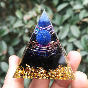 Haute qualité 6cm fil de cuivre bobine luxe cristal gravier pyramide <span class=keywords><strong>Lapis</strong></span> <span class=keywords><strong>Lazuli</strong></span> boule voiture ornements richesse pyramide Chakra énergie - Product Image 4