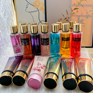 น้ำหอมแบรนด์ขายส่ง กลิ่นใหม่ Sweet <span class=keywords><strong>Amber</strong></span> <span class=keywords><strong>Romance</strong></span> 250 มล. บอดี้สแปลช น้ำหอมวิคตอเรีย ซีเคร็ท บอดี้มิสต์ สเปรย์สำหรับผู้หญิง - Product Image 5