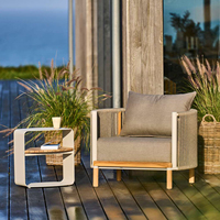 Ensemble de mobilier de jardin moderne en teck pour terrasse, résistant à l'eau et aux UV, avec tissage en rotin, idéal pour villa et salle à manger