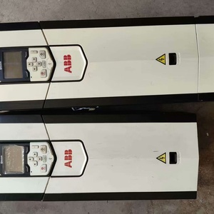 ACS880-01-061A-3 ACS880 ซีรีส์ 30kW 380-500V 61A 3 เฟส IP21 PLC - Product Image 1