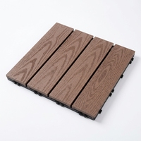 Dalles de terrasse en WPC Risenhome modernes, carrées, imperméables, ignifuges, 3D, faciles à installer, emboîtables, en plastique et bois, pour l'extérieur, la piscine, la terrasse
