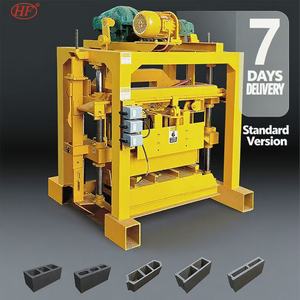Entrega rápida Venta de fábrica Maquinaria de fabricación de ladrillos Solo necesita Arena de piedra y cemento para bloques huecos de pavimentación entrelazados - Product Image 1