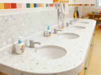 Revêtement de sol en terrazzo poli moderne et personnalisé de qualité supérieure, dalles de terrazzo pour projets d'ingénierie hôtelière, pierre artificielle