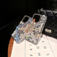 Étui de téléphone à paillettes de fleur Bling de luxe pour iPhone 16 Pro Max accessoires de téléphone de luxe en plastique poignée de téléphone pour iPhone 16