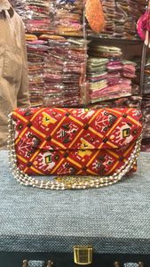 Bolso pequeño bordado con estampado de Patola para mujer hecho a mano, recuerdo de boda, regalo de devolución para invitados - Product Image 3