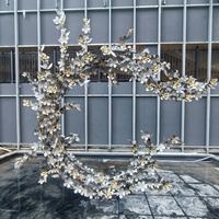 Sculpture florale en acier inoxydable soudé, sculpture d'art extérieure personnalisée pour jardin et décoration commerciale