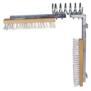 High Quality Farm Use Unmotivated Cow Brush for Cattle Body Cleaning