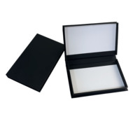 Boîtes cadeaux fines de luxe en carton noir et blanc, pliage inversé, avec gaufrage, pelliculage mat et doublure en éponge