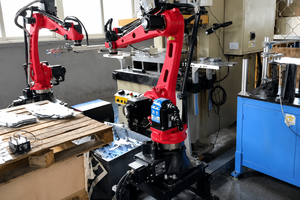 Brazo Robótico Industrial Compacto de 6 Ejes, Carga Útil de 7 kg, Alcance de 700 mm, IP65, Alta Precisión para Pulido, Ensamblaje, Pintura, Robot de Automatización - Product Image 4