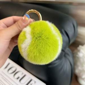 Llavero de Pelota de Tenis de Piel de Conejo Real, Colgante de Peluche Suave y Cómodo, Decoración para Mochila Deportiva, Juguete de Peluche - Product Image 2