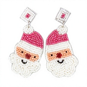Pendientes de cuentas de Papá Noel en rojo y blanco Joyería festiva hecha a mano para Navidad, fiestas navideñas y estilo de temporada para niñas - Product Image 6