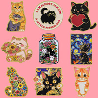 9 Stile Lustige Katzen-Emaille-Pins Set, Kunstvolle Sternennacht-Kätzchen-Anstecknadeln, Sarkastische Slogan-Blumen-Katzen-Broschen für Rucksack und Jacke
