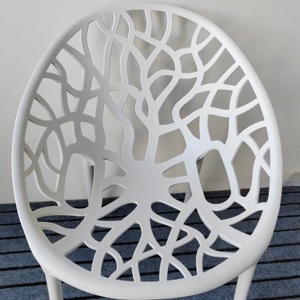 Venta caliente moderno negro barato apilable PP árbol comedor silla diseño al aire libre restaurante café plástico <span class=keywords><strong>terraza</strong></span> silla - Product Image 5