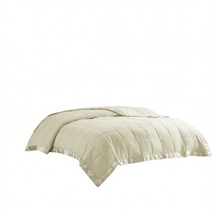 ผ้าห่มนวมน้ำหนักเบา นุ่มสบาย ใช้แทนขนเป็ดได้ พร้อมขอบผ้าซาติน ผ้าโพลีเอสเตอร์เย็บลายตาราง เหมาะสำหรับทุกฤดู รูปทรงสี่เหลี่ยมผืนผ้า สีพื้น ซักเครื่องได้ - Product Image 1