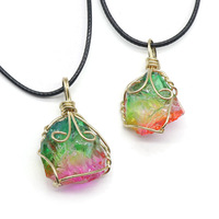 Pendentif en cristal de guérison des chakras HY Wholesale, pierres brutes colorées arc-en-ciel, bijoux