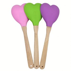 Ensemble de spatules de cuisine en silicone avec manche en bois, forme cœur, qualité alimentaire, fournisseur chinois, outils de pâtisserie, grattoir en silicone, OEM/ODM - Product Image 3