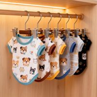 Porte-vêtements en bois massif pour animaux de compagnie, support de rangement pour vêtements de chats et chiens mignons, organisation des vêtements pour animaux