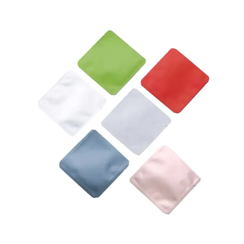 Logo personnalisé coloré 3 côtés joint petit Sachet thermoscellable sacs pour gâteaux de thé sac triangle pilules poudre