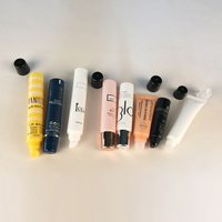 Logo personnalisé écologique emballage en plastique cosmétique vide presser les tubes de lipgloss conteneur de baume à lèvres