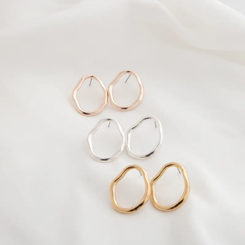 Wholesale Fashion Hypoallergenic Plated Gold Jewelry Stud Earrings for Women