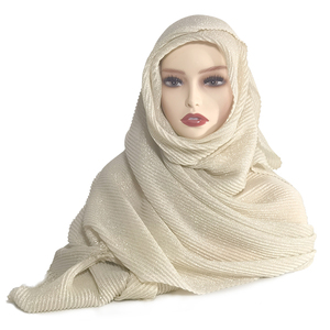 Foulard en <span class=keywords><strong>voile</strong></span> scintillant à la mode musulmane Hijabs islamiques plissés avec voiles tricotés brillants Foulard traditionnel en soie vente en gros - Product Image 2