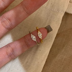 Anillo de Dedo Único N&S de Oro 18K con Zirconia Marquise, Estilo Retro Vintage, Lujo Ligero, de Cobre, Impermeable, Inalterable, para Mujer y Unisex - Product Image 3