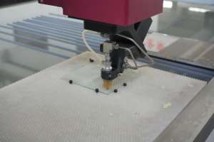 YCWJ 75KW 유리 절단 테이블 워터 제트 절단 유리 기계 - Product Image 2