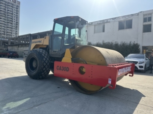 Rullo Compattatore Dynapac CA30D Usato di Alta Qualità per Lavori di Infrastruttura, Costruzione Stradale e Industriale - Product Image 2
