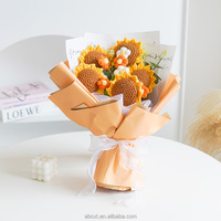 Abgeschlossene handgemachte künstliche Gänseblümchen Tulpe Lavendel Lily Nelke Rose Flower Crochet Flower Bouquet
