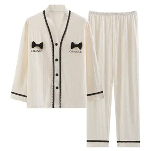 Lieferanten trikot Bedruckte Freizeit baumwolle Langarm Nachtwäsche Set Frauen täglich schöne Cartoon Cardigan Pyjamas Anzug