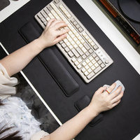 Tapis de bureau gaming en cuir véritable avec repose-poignets en mousse à mémoire de forme trois pièces, anti-rayures et imperméable, pour le bureau et la maison