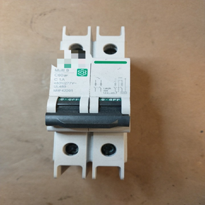 Contrôleur PLC Knx Multi 9 C60 Bp C 1a 2 pôles M9f42201 Stock d'entrepôt d'origine Contrôleur de programmation PLC - Product Image 1
