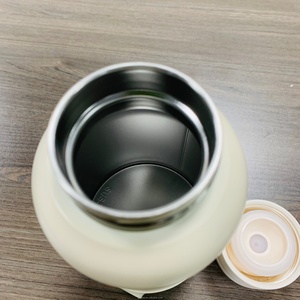 Taza Térmica Eléctrica de Calentamiento Rápido de 500 ml con Diseño OEM, Hervidor Portátil Inalámbrico Multifunción para el Hogar - Product Image 4