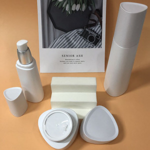 Trắng 30Ml 50Ml Tam Giác Kem Jar Chăm Sóc Cơ Thể Trong Suốt Bơ Container Jar Nhựa Cơ Thể Bơ Jar Cho Bao Bì - Product Image 5