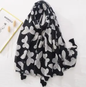 Benutzer definierte Logo Großhandel Frauen lange Mode weiße Schmetterling Schals Polyester bedruckten Schal mit Quasten