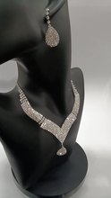 Conjunto de Collar de Novia Cristiano con Cristales, Aretes y Collar de Latón Plateado con Pedrería, Joyería al por Mayor por Menos de $1.5 - Product Image 4