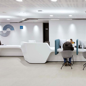 Op Maat Gemaakte Witte Corian Massief Oppervlak Bank Servicebalie Banktafel Bureau - Product Image 3