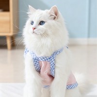 T-shirt respirant à motif cœur mignon avec sangle pour petits chiens et chats
