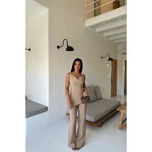 Conjunto de mono y playsuit beige con tirantes para mujer - Product Image 4