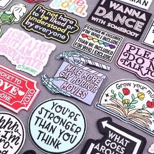 Patch brodé personnalisé de haute qualité à thermocoller, motifs 'Book Love' et 'Lettres de dessin animé', pour la décoration de vêtements de filles - Product Image 2