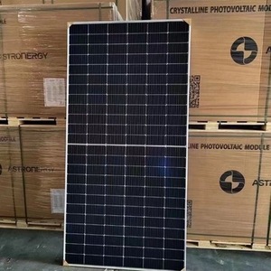 Panneaux solaires photovoltaïques monocristallins demi-coupés AKY072623 de 560W, 565W, 570W, 575W, 580W à verre simple - Product Image 4