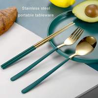 Ensemble de couverts coréens portables en acier inoxydable avec manche coloré, baguettes, cuillère, fourchette, et étui de rangement doré