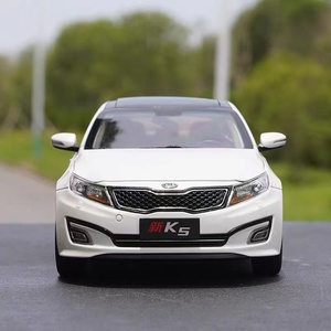 Nuevo Diecast 1:18 2015 K5 <span class=keywords><strong>KIA</strong></span> aleación coches modelo juguete Puerta Abierta simulación coche juguetes con tirar hacia atrás vehículo para niños regalo - Product Image 2