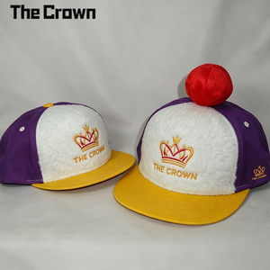 Casquette à visière plate 5 panneaux avec logo personnalisé, broderie chenille, blocs de couleur, pompon en sherpa, vente en gros - Product Image 2