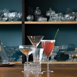 Großhandel Weingläser benutzer definierte Neuheit Runde Stiel trinken Cocktail glas