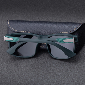 Gafas de Sol Partagas al por Mayor, Modernas y a la Moda, con Logotipo Personalizado, Montura Cuadrada de PC, Lentes TAC Polarizadas con Protección UV400 para Hombre - Product Image 4