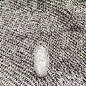 Custom Velvet Plastic Seal <strong>Inflatable</strong> Air <strong>down</strong> Feather Elastic Hang <strong>Tag</strong> for <strong>Garments</strong> Made with Durable Paper Material - Product Image 3