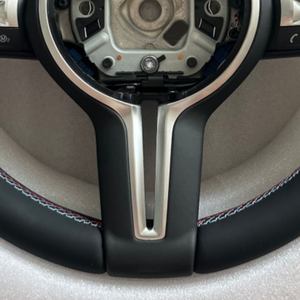 Para <span class=keywords><strong>BMW</strong></span> Serie 3 Serie 5 Sport Volante de cuero F10 F20 F30 F32 F36 F80 F82 E90 E91 E92 M3 M4 <span class=keywords><strong>M5</strong></span> Volante de coche - Product Image 4