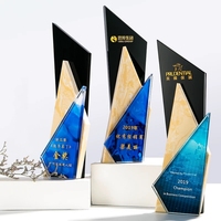 ADEL Nouveau Design Trophée en Verre Cristal et Pierre Marbrée, Fond Coloré, Style Sportif, Sablé, Tendance Mode pour Cadeaux d'Occasion Spéciale